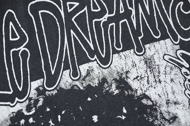 VALE USA 1989 Graphic T-Shirt